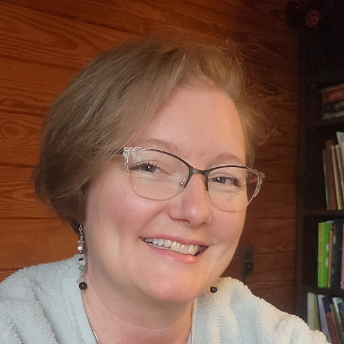 Sara Macel, Certified Hypnotherapist, smiling warmly
